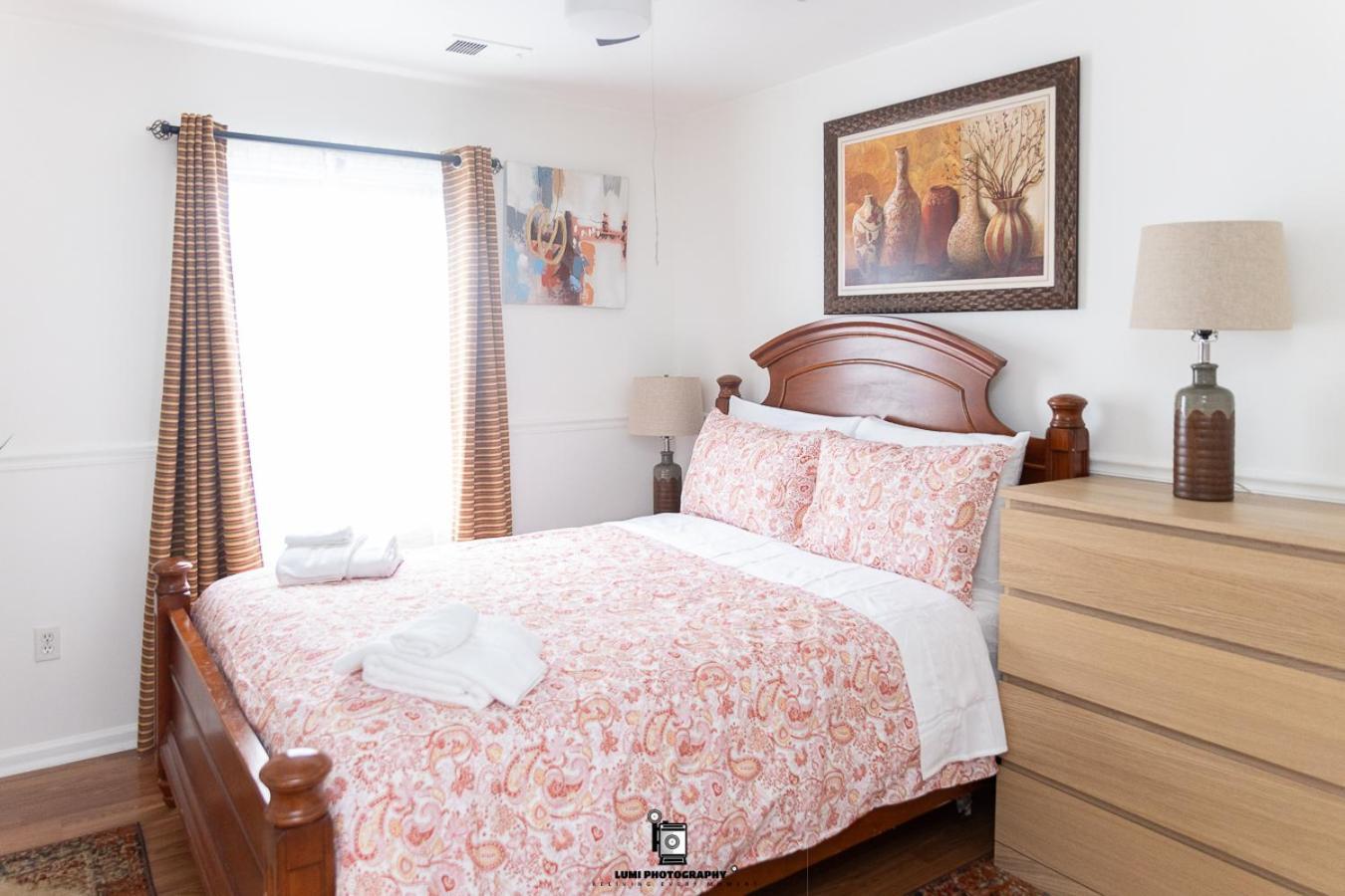 Newark Airport Oasis: Spacious 3-Bed Near EWR & NYC Exterior photo